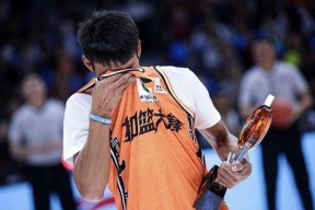 电竞-包含犹他爵士冲刺阶段门线救险，志在全明星赛名次提升，球迷炸锅，赛季目标并未改变的词条